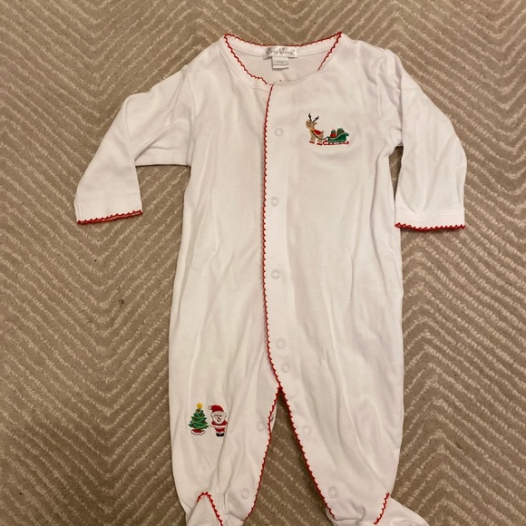 kissy kissy christmas pajamas